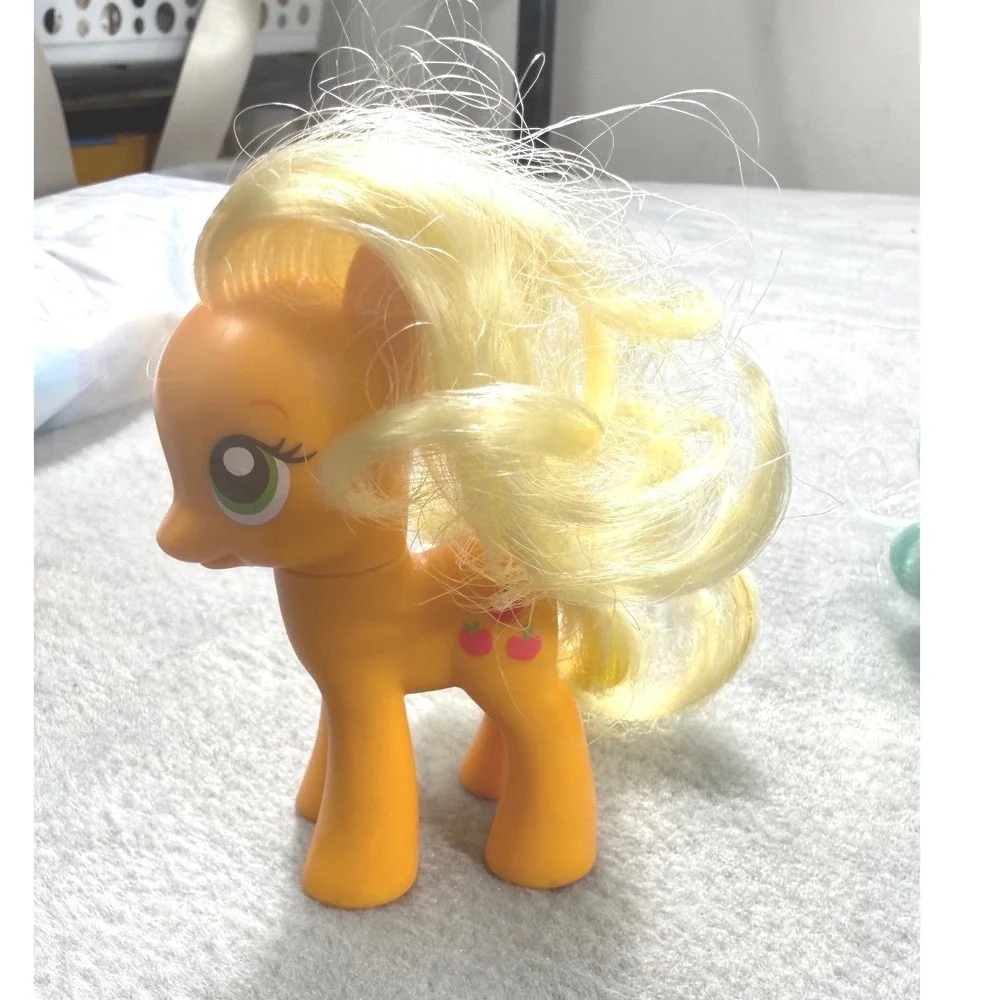 My Little Pony G4 Lot of 5 Hasbro Applejack Lyra Rainbow Dash Pinkie Fluttershy